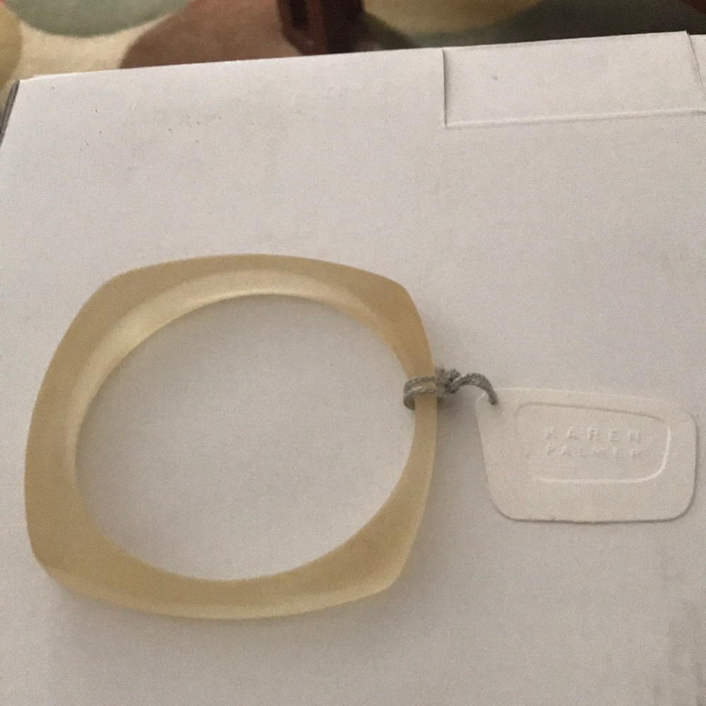 Karen Palmer citrine lucite bracelet. NWT.